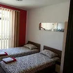 Nedelchevi בית הארחה 3*