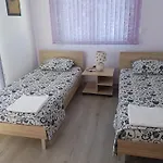 Nedelchevi 3*