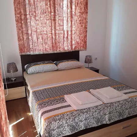 Nedelchevi ゲストハウス 3*