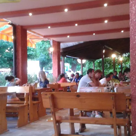 Nedelchevi Πανσιόν 3*