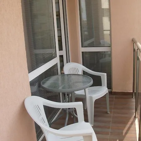 Nedelchevi Guest house 3*