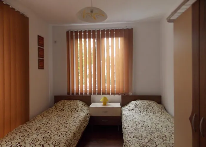 Πανσιόν Nedelchevi 3*