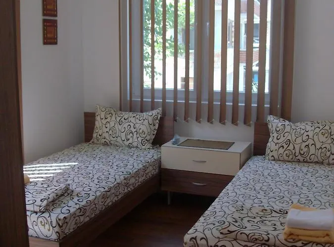 Nedelchevi Πανσιόν